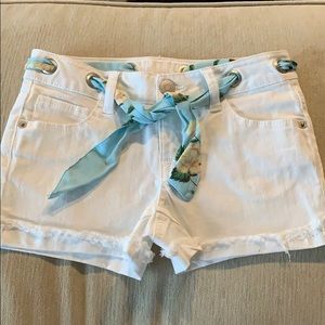 Never worn, ripped off tags when got them!